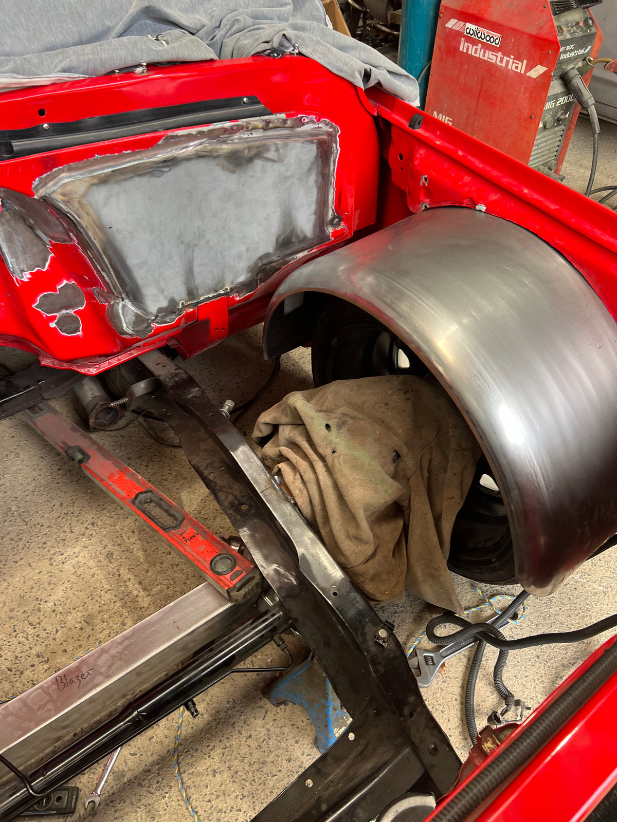 Ford F100, Chev C10 IFS front ends